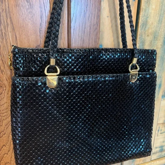 Black Chainmail, Metal Mesh Shoulder Bag with Braided Handles - Picture 5 of 8